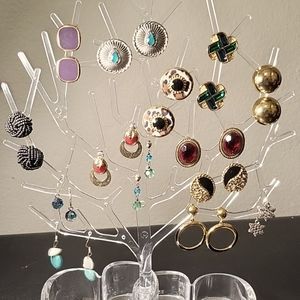 Vintage 12 pairs of pierced earrings